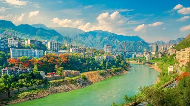 四川智造领航，智能生活新篇章启幕